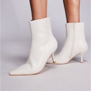 Express Ivory Croc-Patterned Stilettos